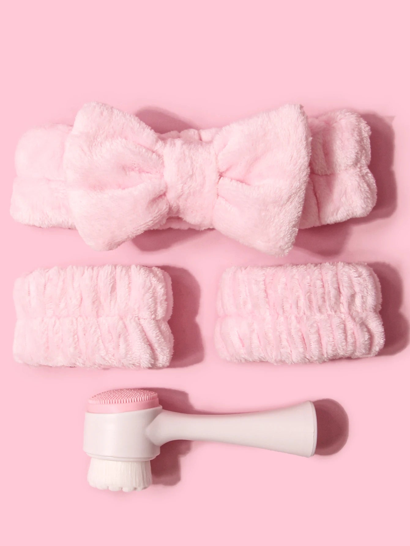 Pink Facial Spa Set – Headband, Wristbands & Face Brush for Skincare Lovers